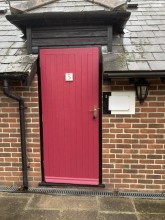 Main door U5